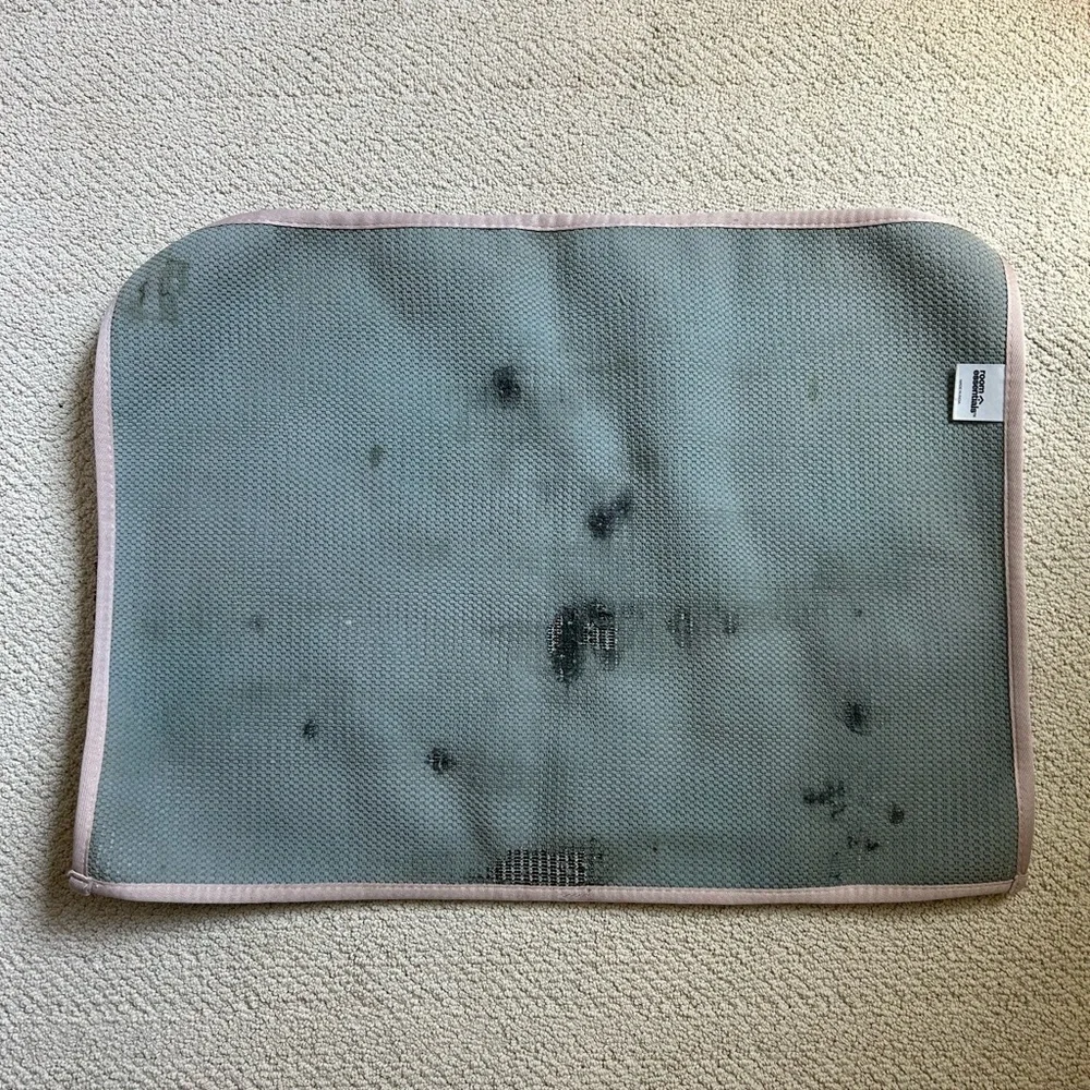 strawberry bath mat